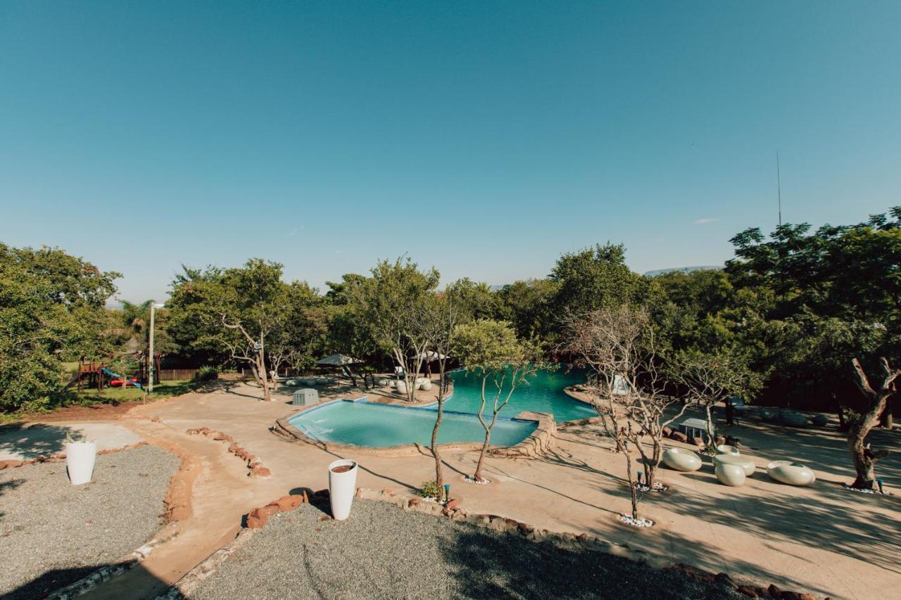 Pecan Bush Lodge Magaliesburg Exterior foto