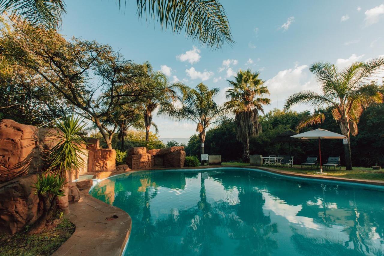 Pecan Bush Lodge Magaliesburg Exterior foto